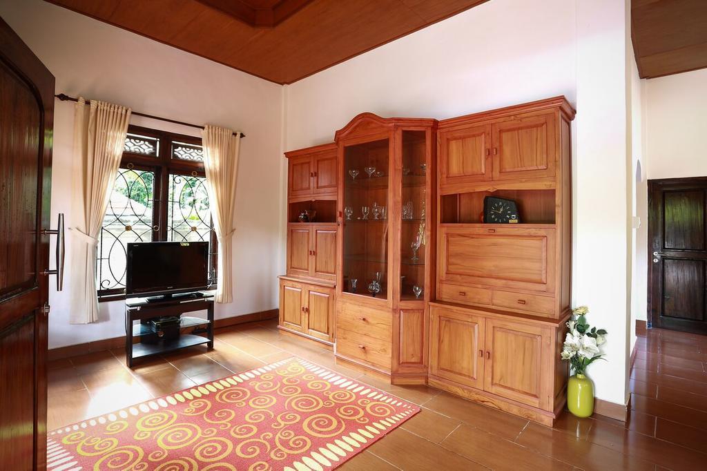 Villa Maryadi 러비나 외부 사진
